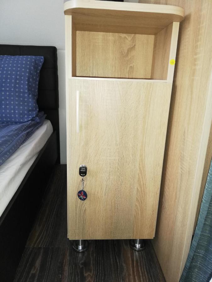Imado Vendeghaz Apartment Cernat Екстериор снимка